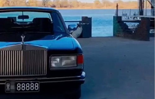 劳斯莱斯一般多少钱(一台劳斯莱斯多少钱)