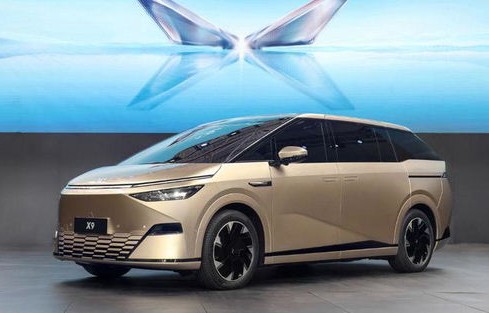 小鹏电动汽车价格及图片(小鹏电动汽车价格及图片小鹏电动汽车是哪里生产的?)