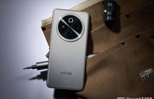 三星S239，科技与美学的融合之作