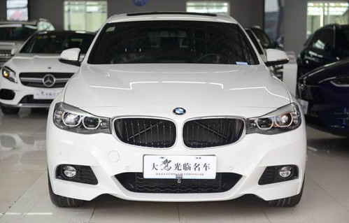 宝马330i报价及图片(宝马330报价2021款)