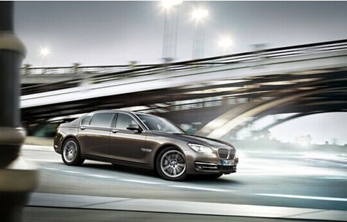 华晨宝马新5系，精工细琢，引领豪华轿车新风尚