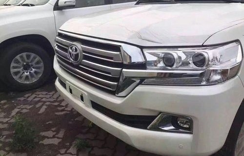 丰田巡洋舰v8多少钱(丰田巡洋舰v8参数)