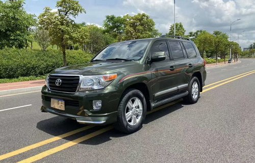 丰田越野车型大全图片价格表(丰田酷路泽)