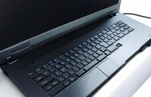 联想笔记本电源键亮但黑屏（联想笔记本电源键一闪一闪无法开机）