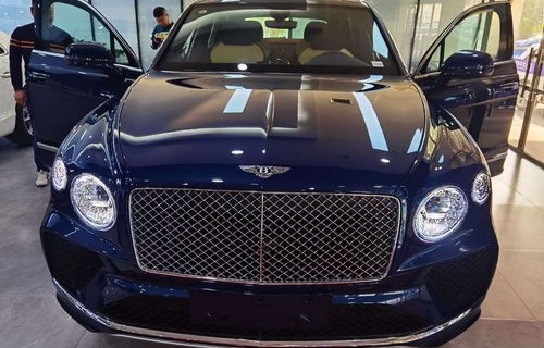 宾利添越2021款价格(宾利添越2021款价格及图片)