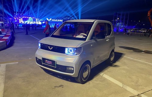 电动汽车最新款(柳州五菱电动汽车最新款)