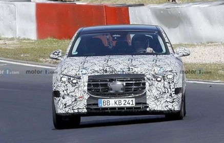 奔驰e级(奔驰e级2024新款价格)