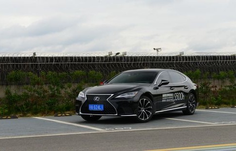 2023款ls500h即将上市(2021款ls500h试驾)