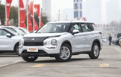 三菱欧蓝德图片(三菱欧蓝德图片高清大图)