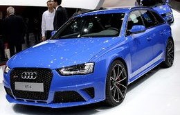 奥迪rs4报价及图片(奥迪rs4报价及图片及价格)