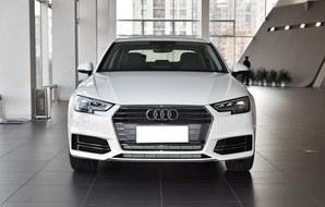 奥迪rs4落地价格一般多少(奥迪rs4落地价大概多少)