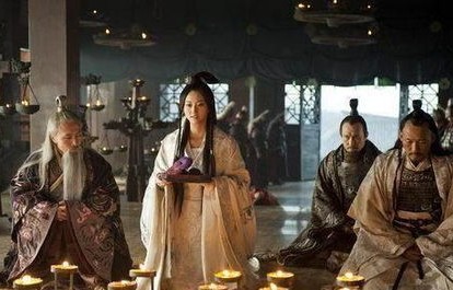 短剧新回到古代当昏君全集，穿越时空的帝王之旅