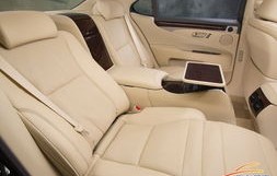 雷克萨斯ls460老款(雷克萨斯ls460老款中控按键)