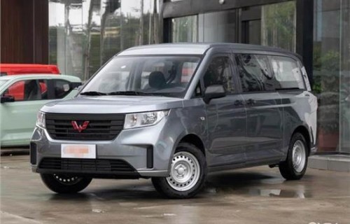 五菱征程(五菱征程5座加长版)