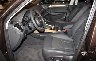 奥迪q5多少钱(奥迪q5多少钱一公里油耗多少)