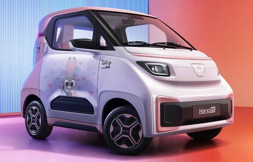 五菱mini汽车价格及图片(五菱mini寿命一般几年)