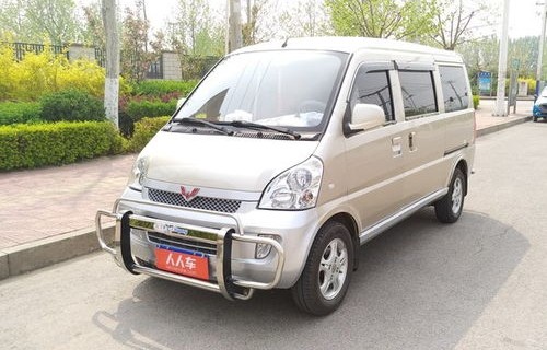 五菱汽车报价(五菱汽车报价及图片大全价格表新能源)