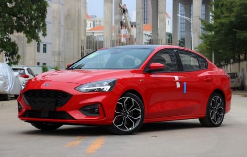 福克斯2021款新车两厢(福克斯2021款新车两厢怎么样)