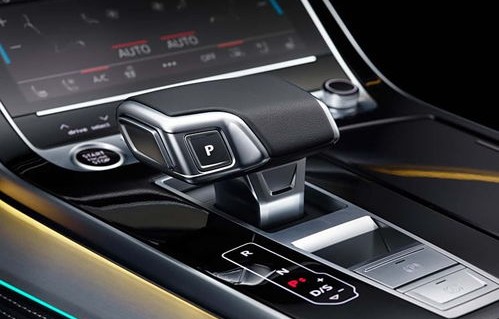 奥迪q8报价及图片(奥迪q8报价及图片2021款新款)