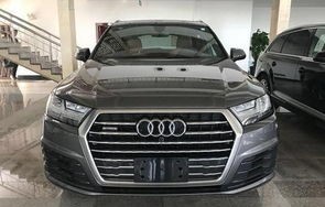 奥迪q7七座车型(奥迪q7七座版多少钱)