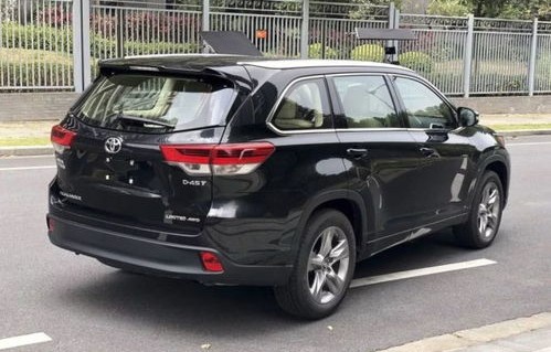 新款汉兰达(新款汉兰达手刹在哪里)