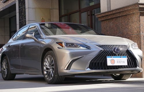 雷克萨斯es300h价格(雷克萨斯ES300h价格多少)