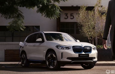 纯电动宝马530多少钱(宝马纯电动车价格)