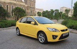 福特福克斯两厢价格(福特福克斯两厢价格及图片)