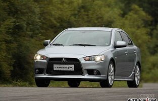 蓝瑟汽车，速度与力量的完美结合