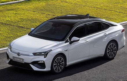 广汽埃安新能源最新款价格(广汽埃安新能源最新款价格aion S)