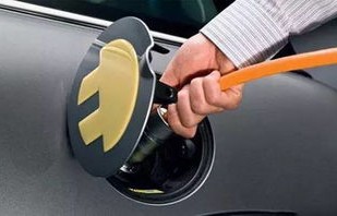 爱马仕包与新能源车的价值之比