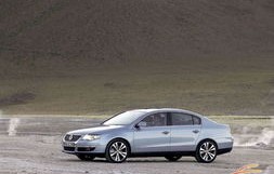 迈腾汽车图片(迈腾汽车图片06款)