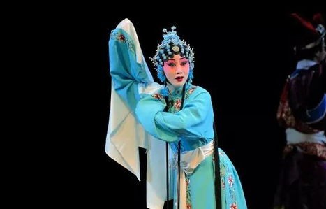 短剧君临紫霄之卧渊戏群臣——权力与智慧的60集演绎