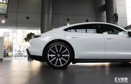 taycan(taycan中文名叫什么)