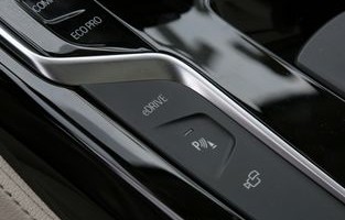 宝马530落地价大概多少(宝马530落地价大概多少二手)