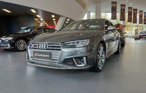 奥迪s4落地价大概多少(奥迪s4落地价大概多少2021)