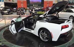 跑车图片大全大图(宝时捷跑车图片大全大图)