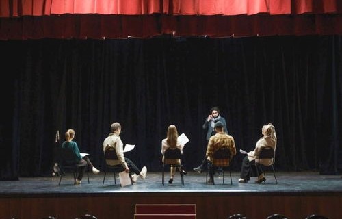 古董风云，短剧中的文化与商业交织