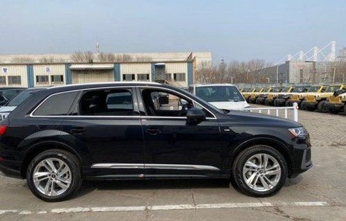 奥迪q7最新价格(奥迪Q7最新价格2023多少钱)
