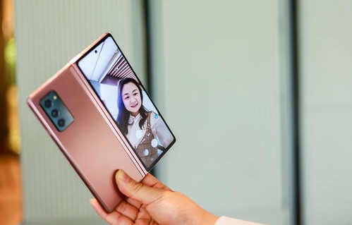 三星i300，科技与艺术的完美结合