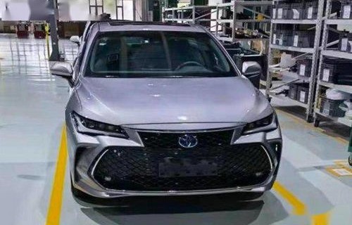 丰田亚洲龙2022款报价及图片(丰田亚洲龙2022款报价及图片参数)