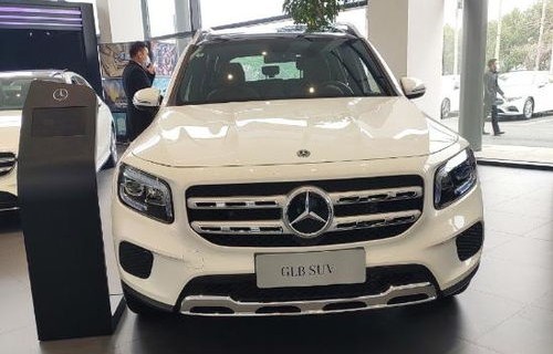 奔驰glb200报价及图片(奔驰glb200报价及图片二手)