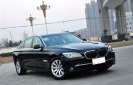 宝马740价格及图片(宝马740报价及图片)