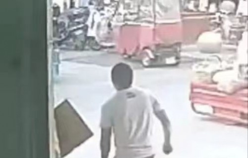 男子入室盗窃遭遇房主激情相遇的惊险一幕