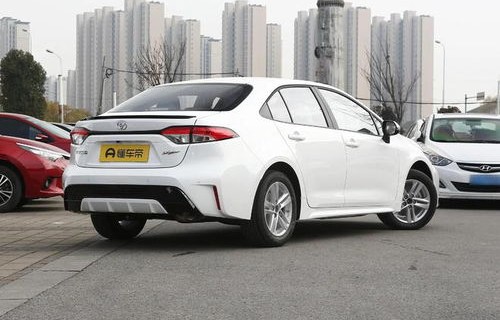 哪一款车最省油口碑好(哪款车型最省油)