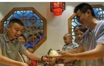 错换人生，短剧的百态演绎