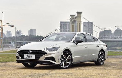 索纳塔十代图片(索纳塔10最新图片)