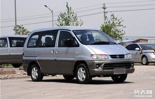 最新9座加长面包车(最新9座加长面包车货运版)