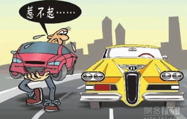 劳斯莱斯女车主哽咽否认炒作，真相背后的故事