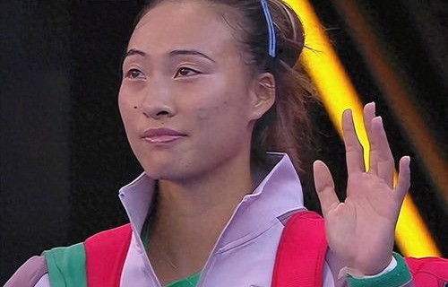 郑钦文VS高芙,直播见证冲击冠军之战